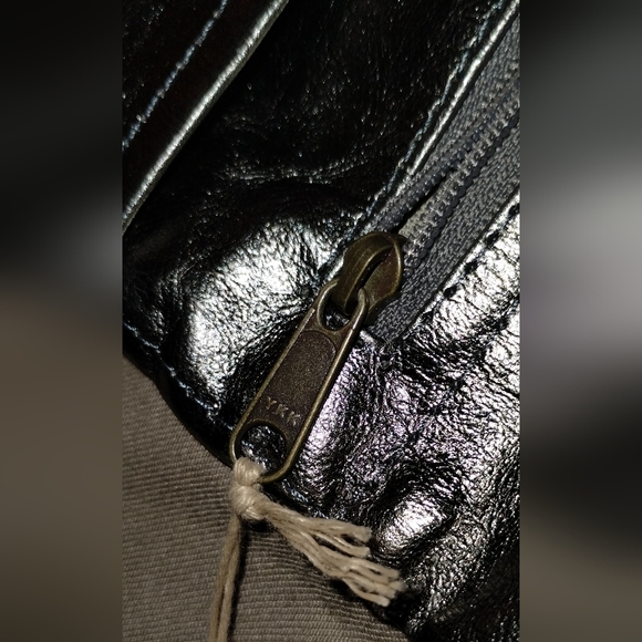 NWT UASHMAMA ITALIAN MADE METALLIC CLUTCH ~ 11" x 9" ~ FOLD-OVER,1 SNAP CLOSURE - Picture 7 of 16